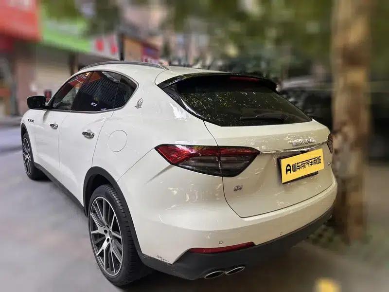 2021 Levante 3.0T Standard Edition — миниатюра 6