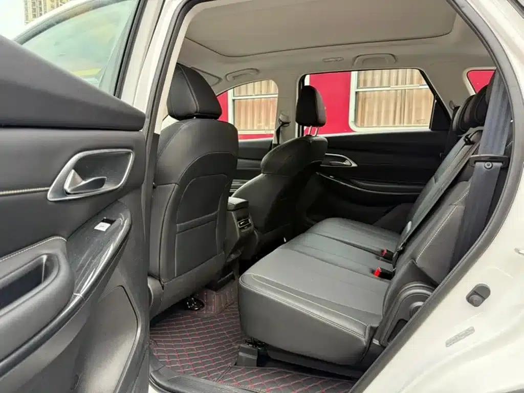 Changan CS75 2026 PRO 1.5T DCT Premium 7-seater — миниатюра 5