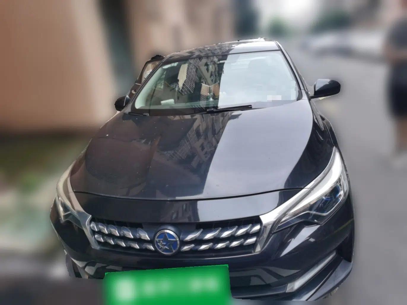 Venucia D60 2018 1.6L Manual Fashion Edition — миниатюра 2
