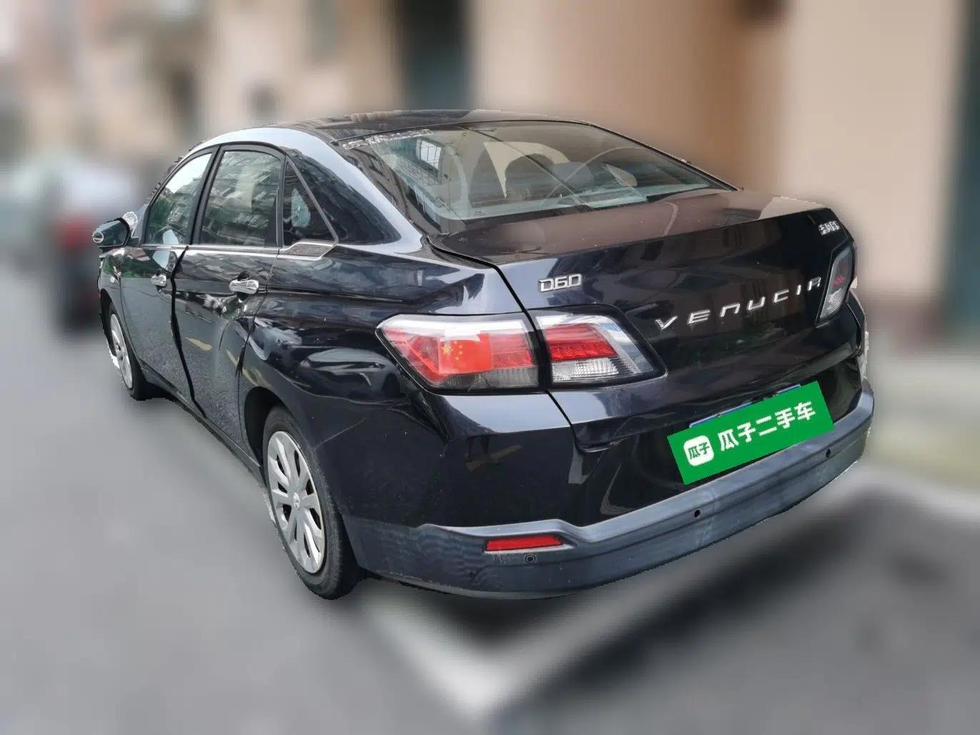 Venucia D60 2018 1.6L Manual Fashion Edition — миниатюра 4