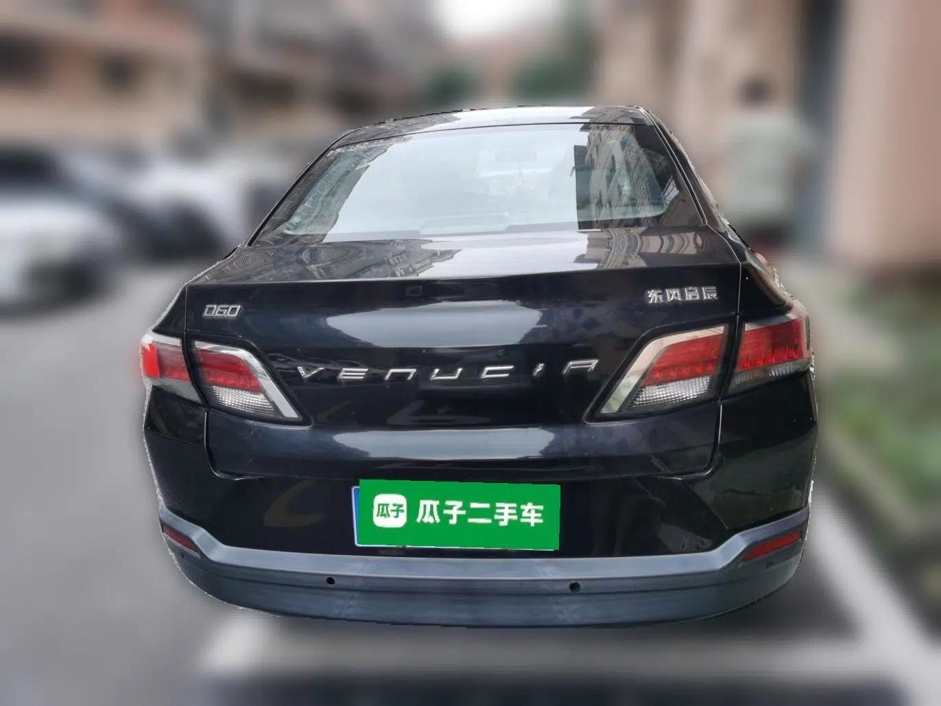 Venucia D60 2018 1.6L Manual Fashion Edition — миниатюра 5