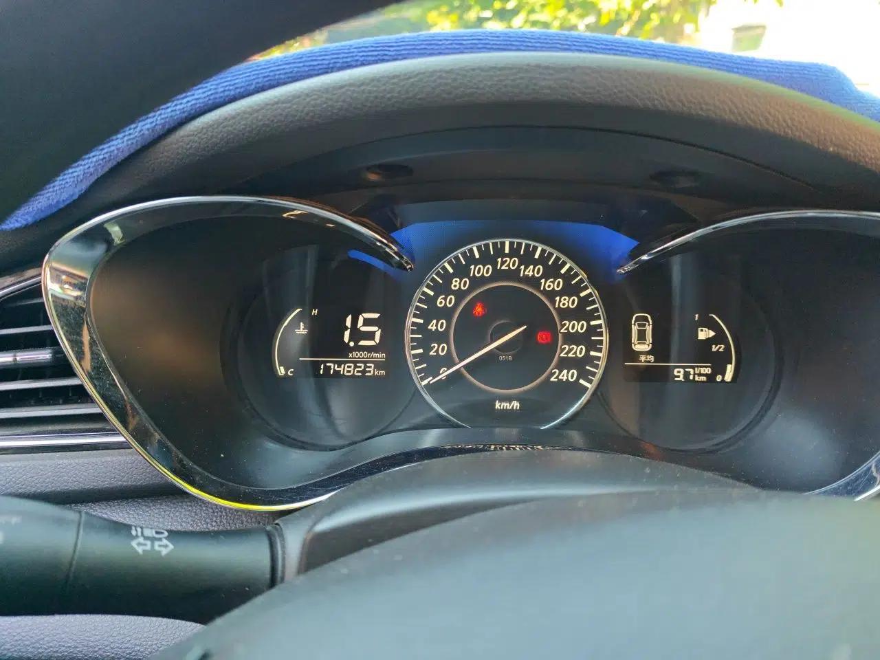 Venucia D60 2020 1.6L Entry Manual Comfort Edition — миниатюра 11