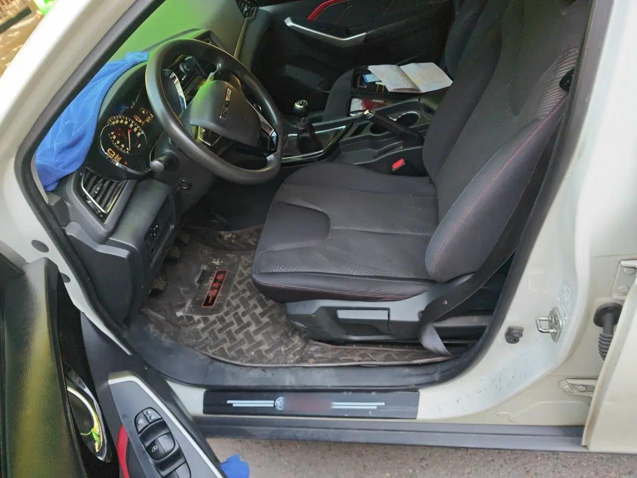 Venucia D60 2020 1.6L Entry Manual Comfort Edition — миниатюра 15