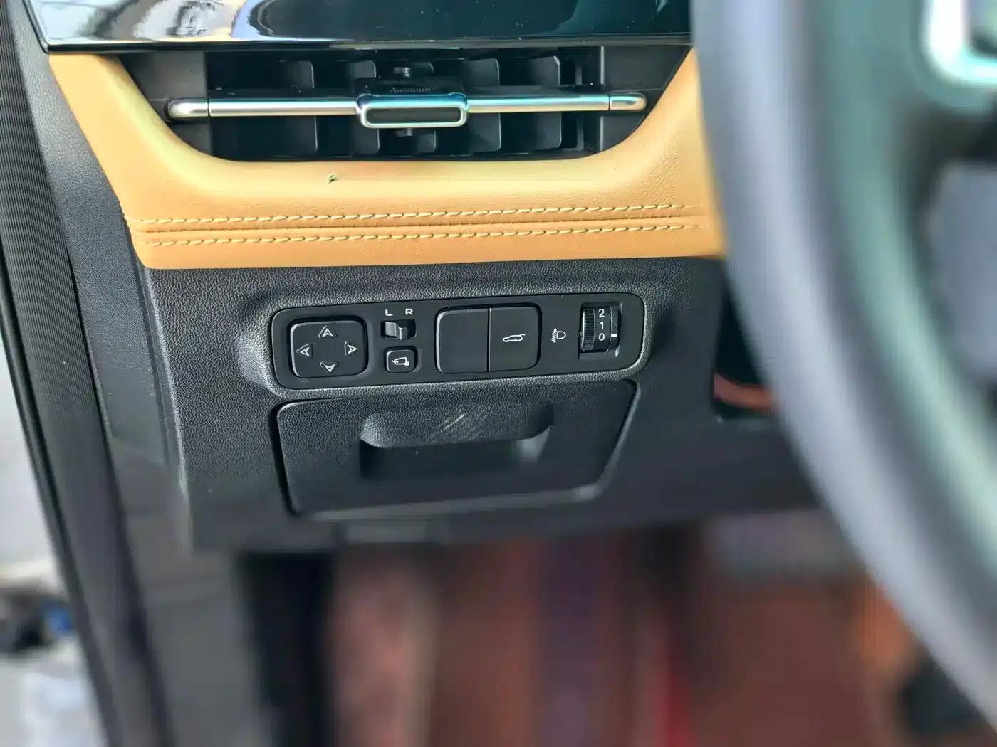 Changan UNI-K 2021 2.0T Premium Edition — миниатюра 23