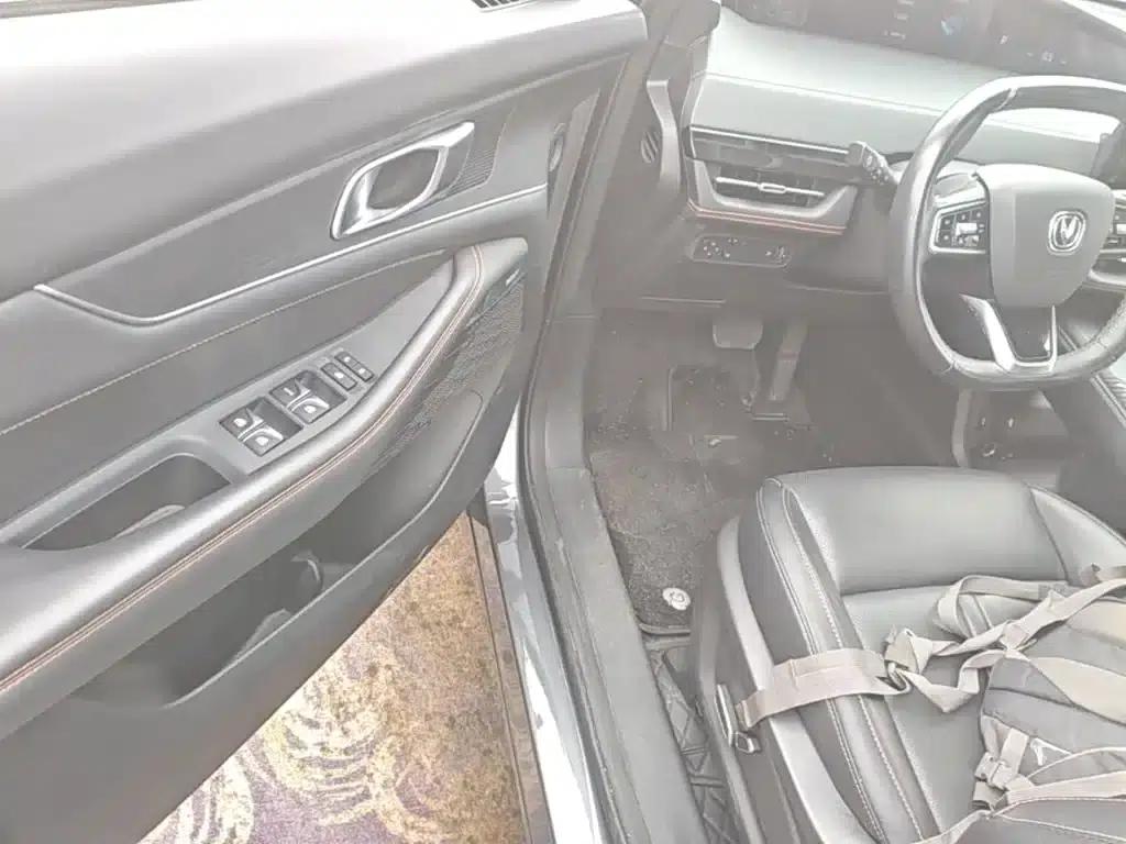 Changan UNI-K 2021 2.0T Luxury Edition — миниатюра 16