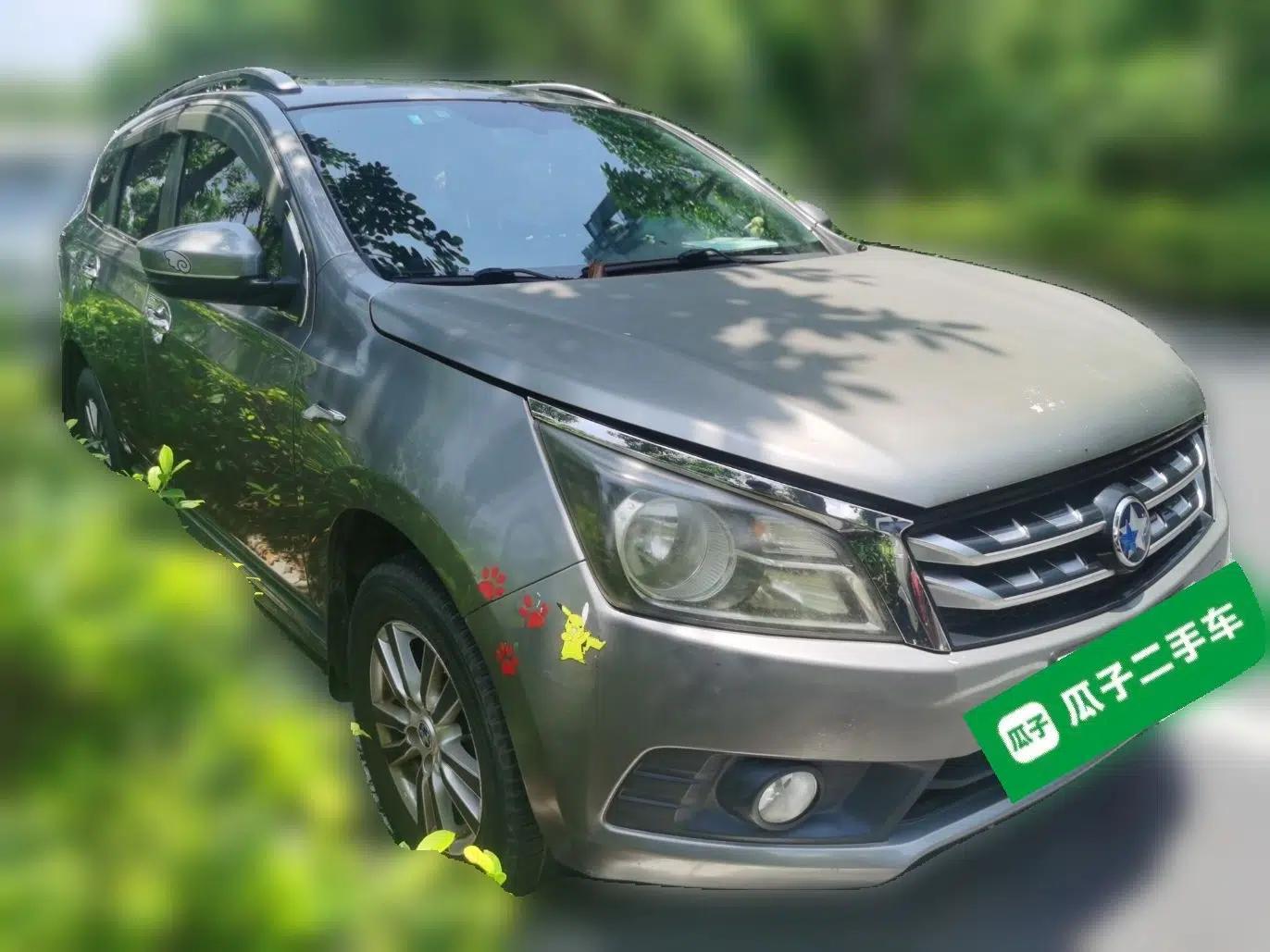 Venucia T70 2016 2.0L CVT Smart Choice Edition — миниатюра 3
