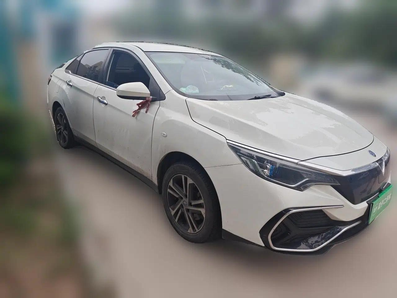 Venucia D60EV 2022 Standard Range Smart Drive Version — миниатюра 3