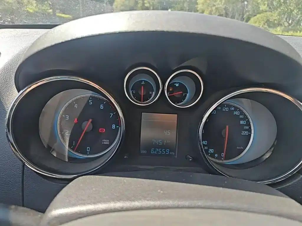 Changan CS35 2015 1.6L Manual Premium Edition (National IV Emission Standard) — миниатюра 12