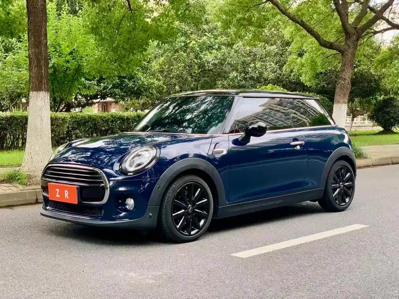 MINI 2018 1.5T COOPER Artist — миниатюра 1