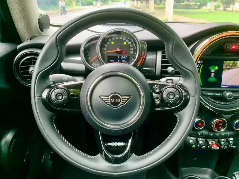 MINI 2018 1.5T COOPER Artist — миниатюра 13