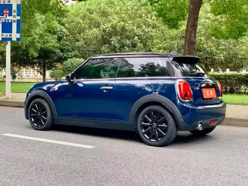 MINI 2018 1.5T COOPER Artist — миниатюра 4