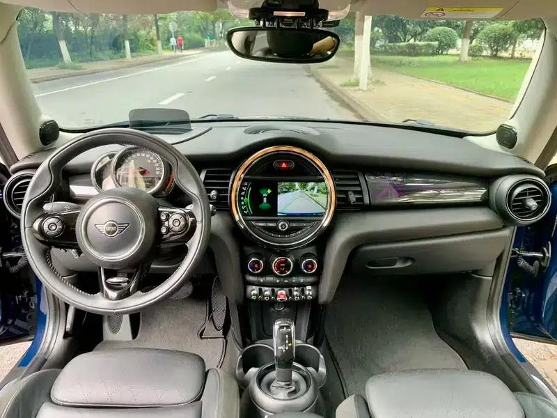 MINI 2018 1.5T COOPER Artist — миниатюра 10