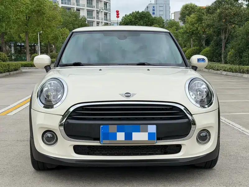 MINI 2020 1.5T ONE PLUS — миниатюра 2