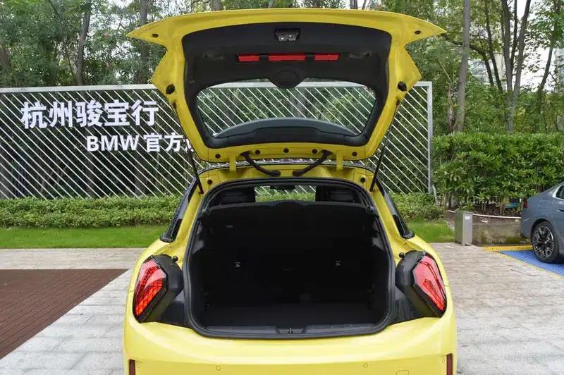 MINI 2025 1.5T COOPER 5-Door Classic — миниатюра 14