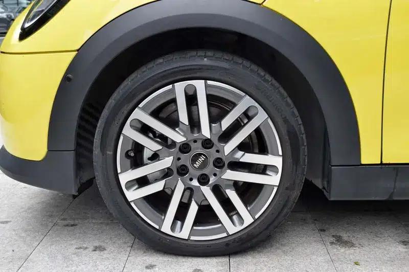 MINI 2025 1.5T COOPER 5-Door Classic — миниатюра 7