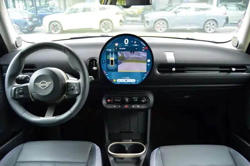 MINI 2025 1.5T COOPER 5-Door Classic — миниатюра 9