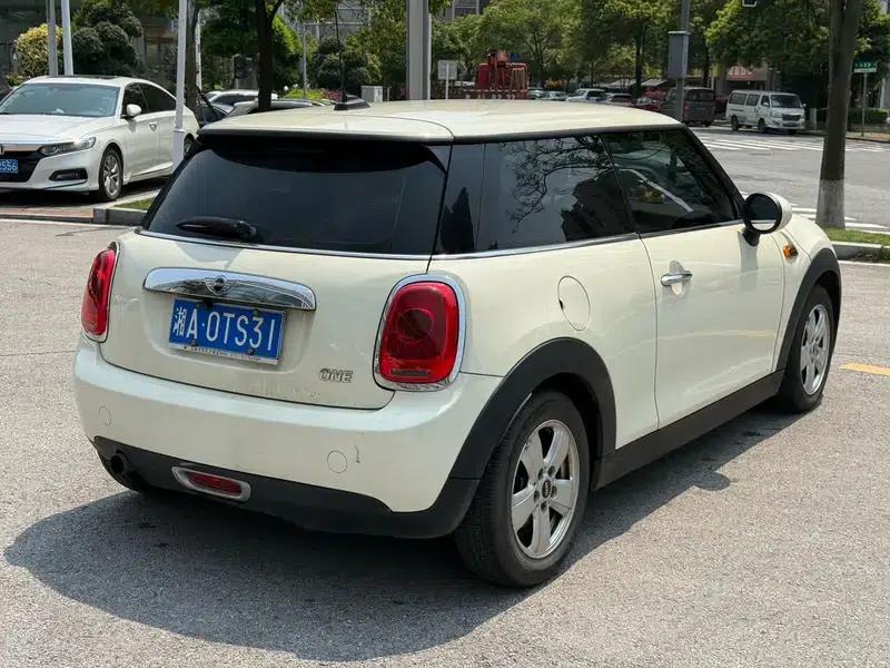 2014 MINI 1.2T ONE — миниатюра 7