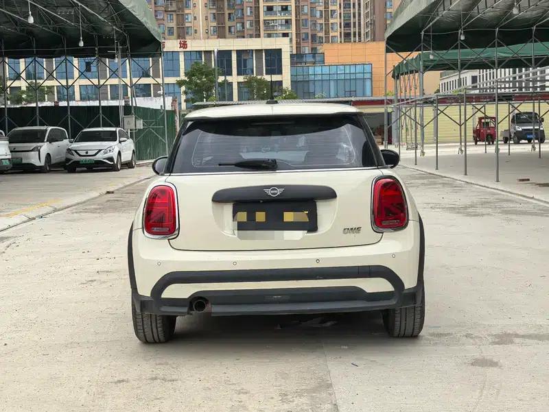 MINI 2022 1.5T ONE — миниатюра 4