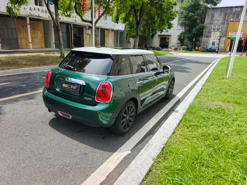 2016 MINI 1.5T COOPER Avant-garde 5-Door Edition — миниатюра 5