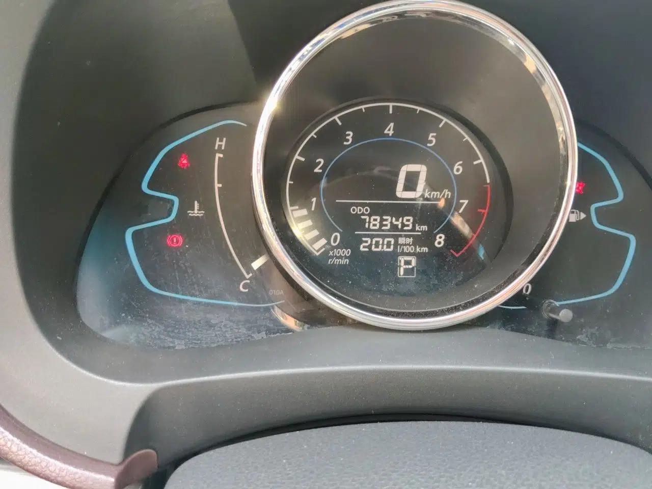 Venucia M50V 2017 1.6L XL CVT Luxury Edition — миниатюра 12