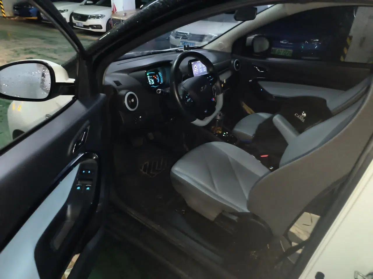 Chery QQ Little Ant 2024 Edition Youth Version 251km True Love Edition 25.05 kWh — миниатюра 16