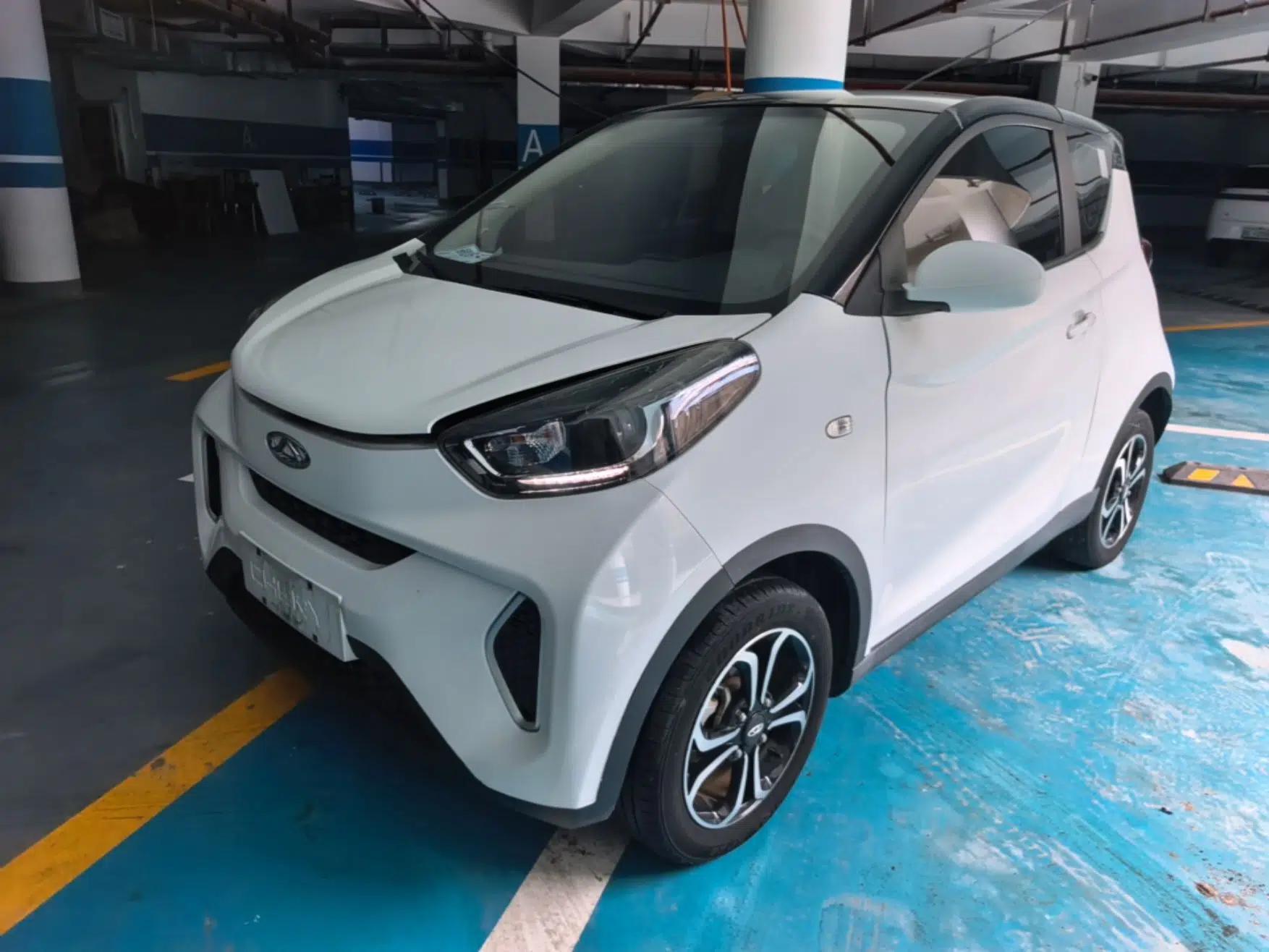 Chery QQ Little Ant 2021 200 000-Yuan Ant Fan Edition Oxygen Version Lithium-Ion Battery 301 km — миниатюра 1