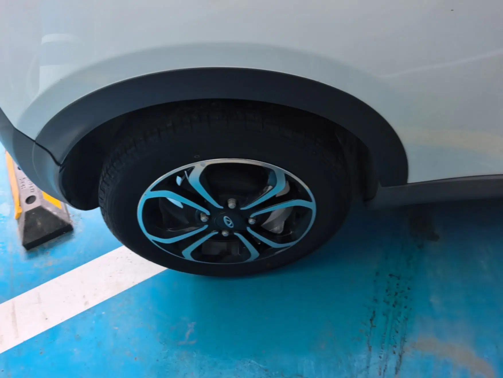 Chery QQ Little Ant 2021 200 000-Yuan Ant Fan Edition Oxygen Version Lithium-Ion Battery 301 km — миниатюра 11