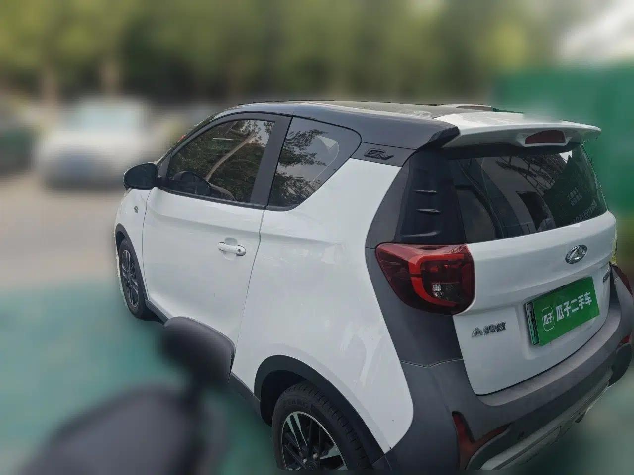 Chery QQ Little Ant 2022 Sweet Pink Edition Half-Sugar Version 3-Cell Lithium 30kW 301km — миниатюра 4