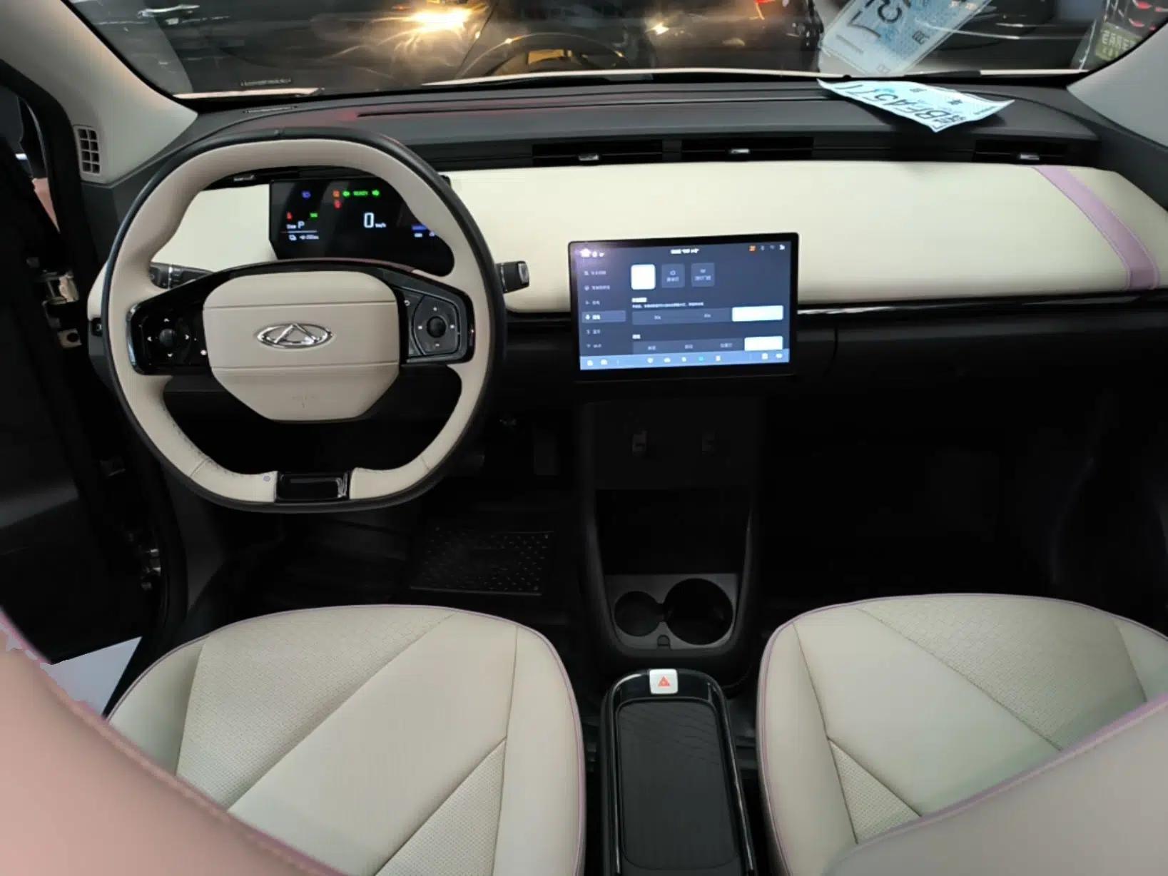 Chery QQ Little Ant 2024 Refreshed Version Youth Edition 321 km Beloved Edition 29.23 kWh — миниатюра 17
