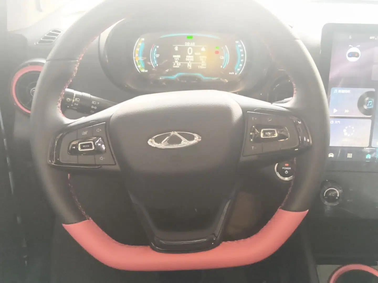 Chery QQ Little Ant 2024 251km True Love Edition — миниатюра 13
