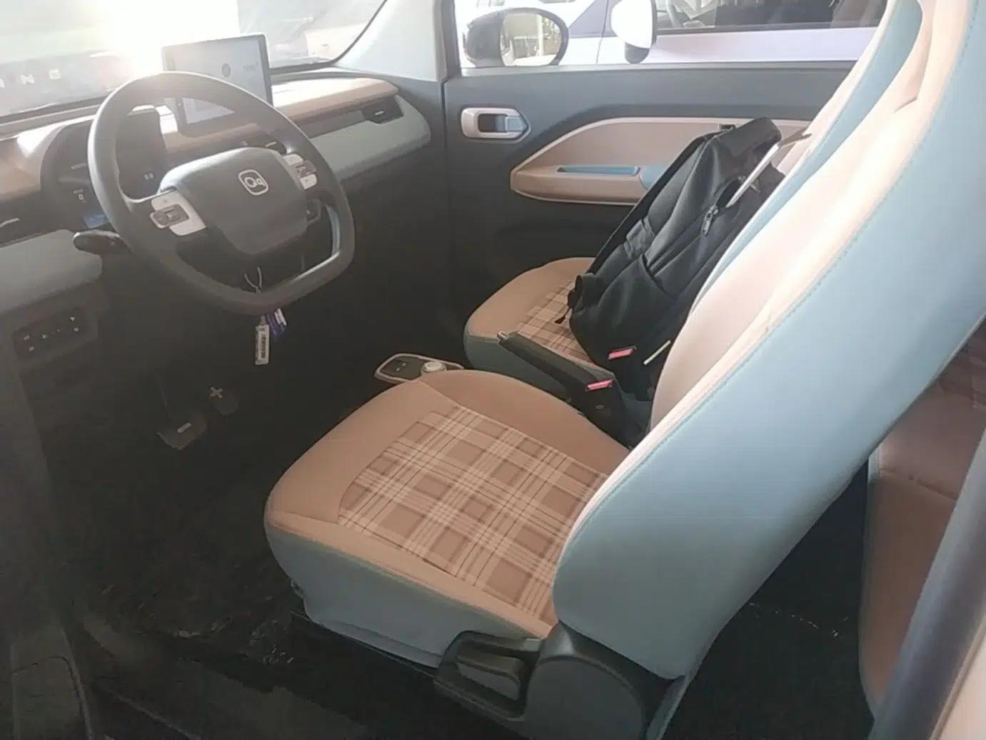 Chery QQ Ice Cream 2024 Edition Youth Version 205km Sundae — миниатюра 17