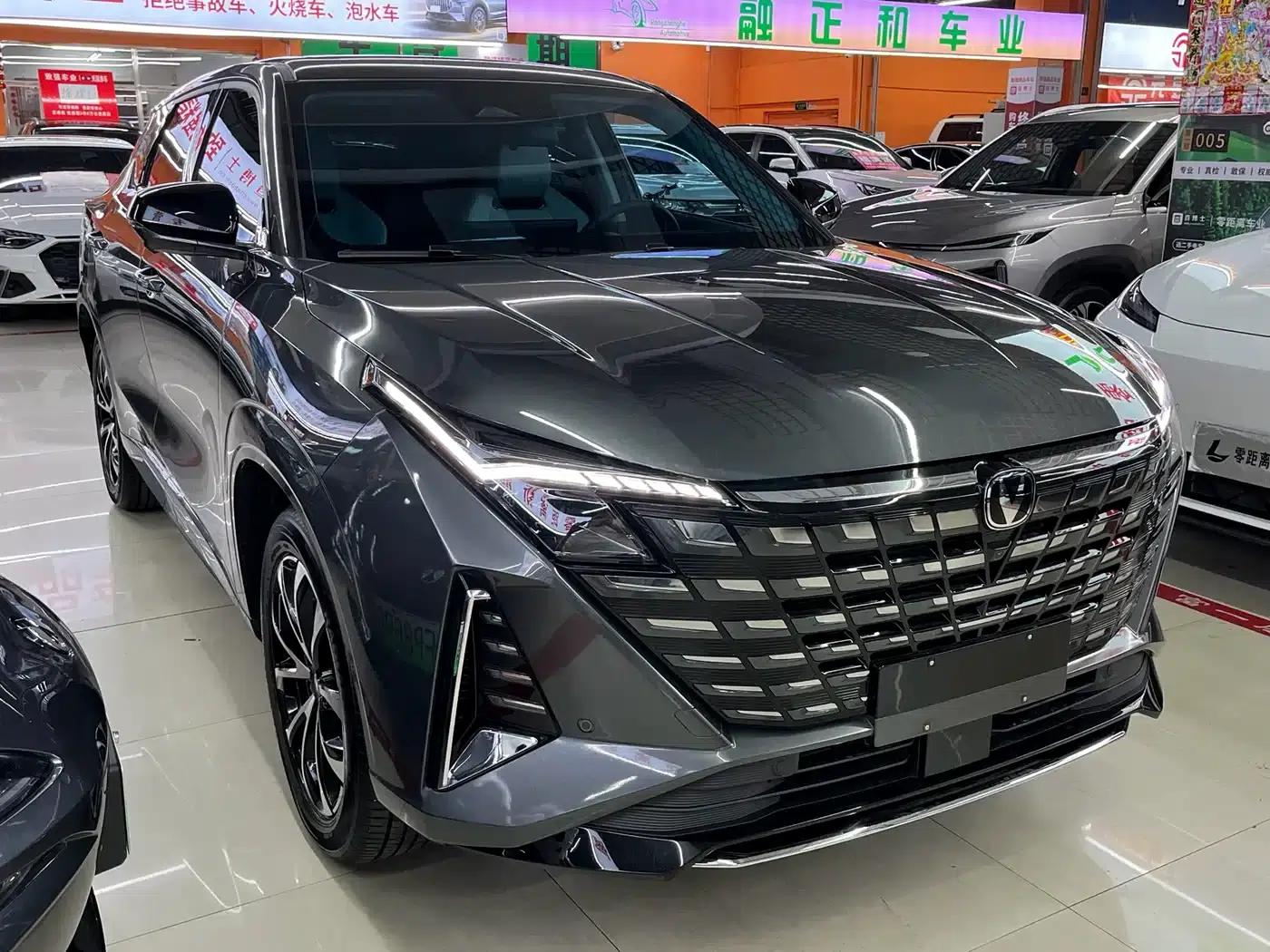 Changan UNI-Z New Energy 2024 Blue Whale Smart Electric iDD 125km Superior Edition — миниатюра 3