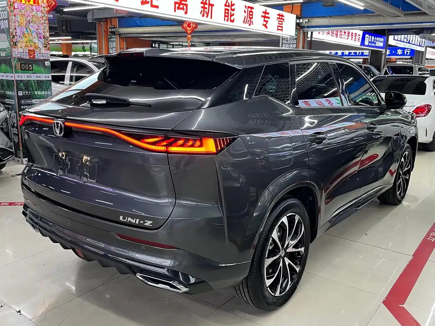 Changan UNI-Z New Energy 2024 Blue Whale Smart Electric iDD 125km Superior Edition — миниатюра 6