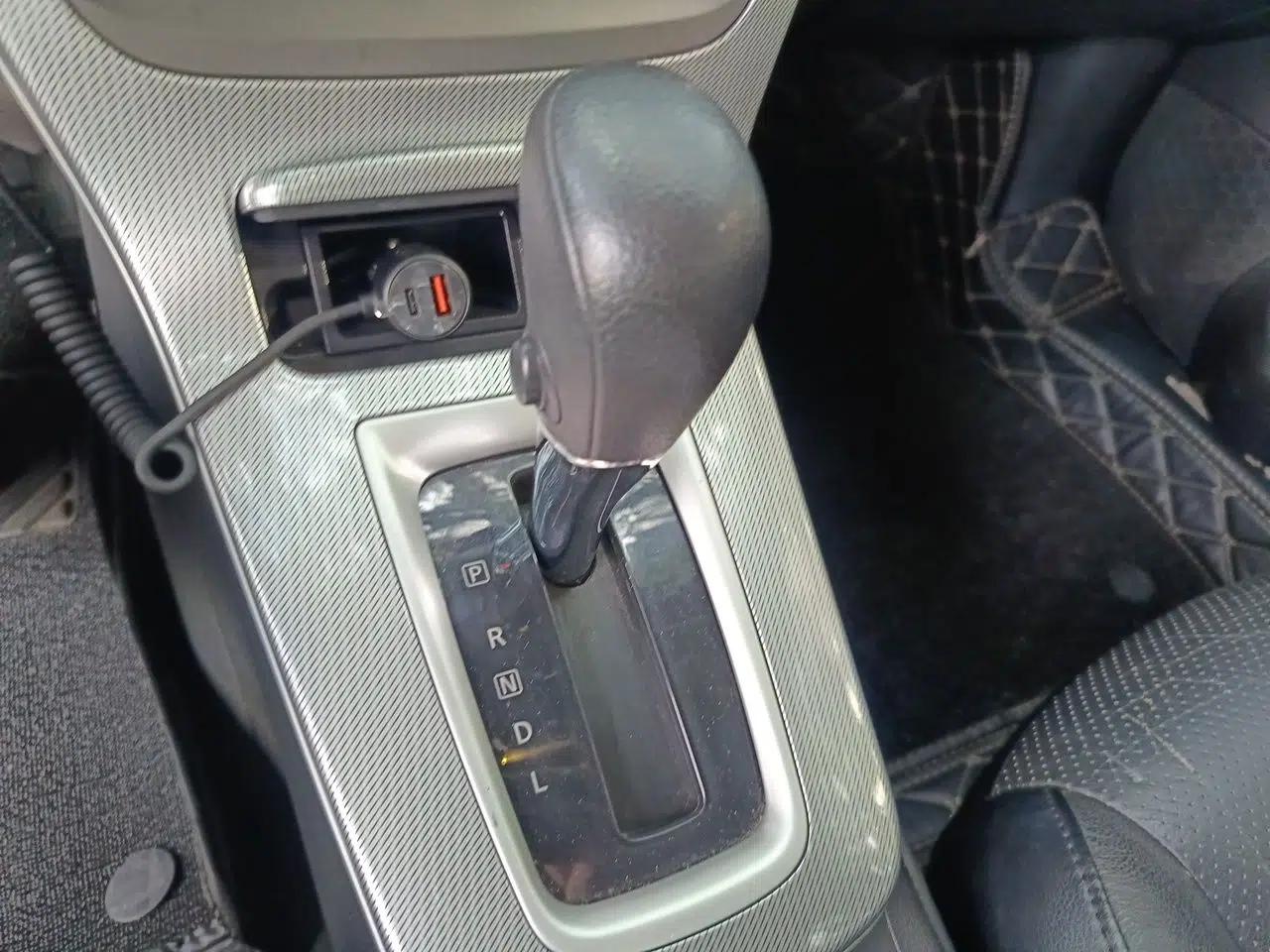 Nissan Sylphy 2012 1.6 XL CVT Luxury Edition — миниатюра 14