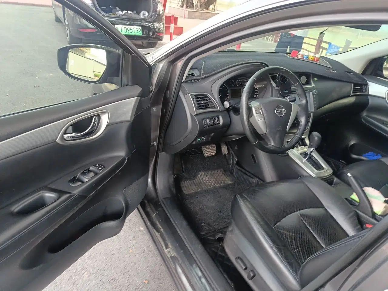 Nissan Sylphy 2012 1.6 XL CVT Luxury Edition — миниатюра 16