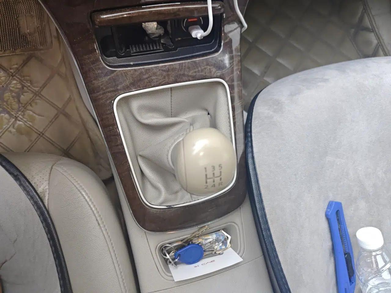 Nissan Sylphy 2012 1.6 XL Manual Luxury Edition — миниатюра 14