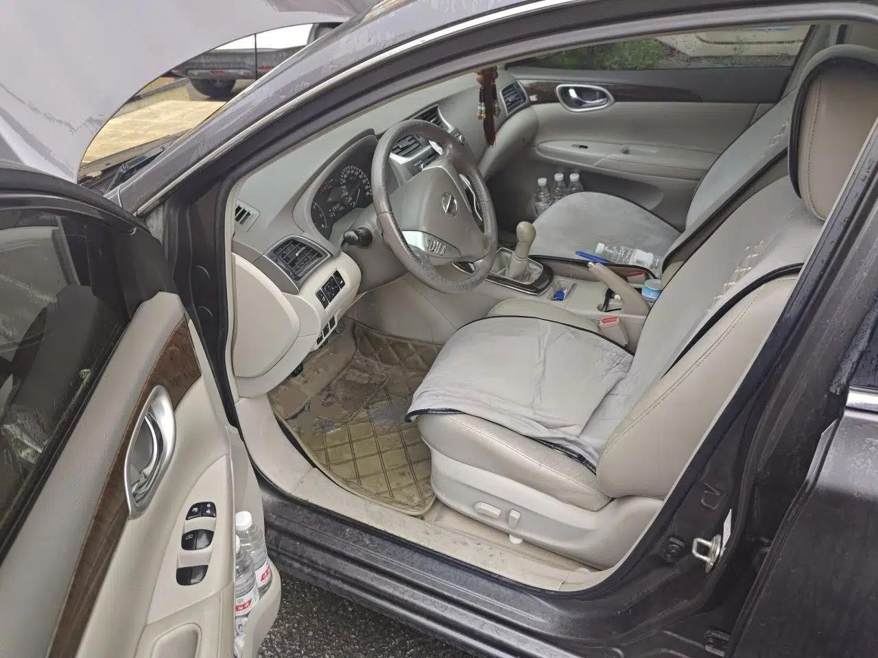 Nissan Sylphy 2012 1.6 XL Manual Luxury Edition — миниатюра 16
