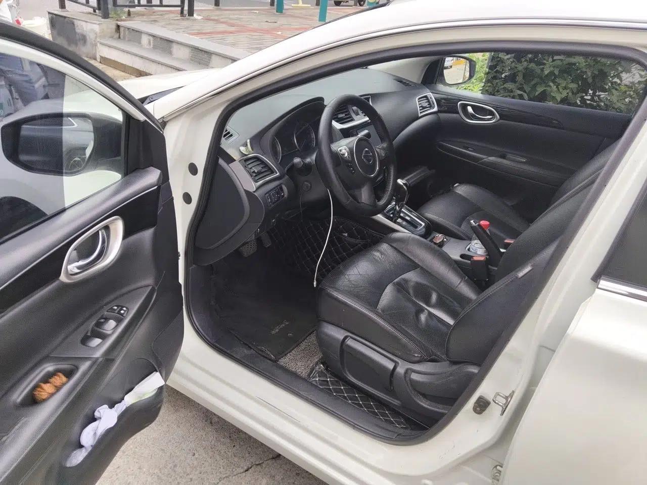 Nissan Sylphy 2018 1.6XV CVT Deluxe Edition — миниатюра 16