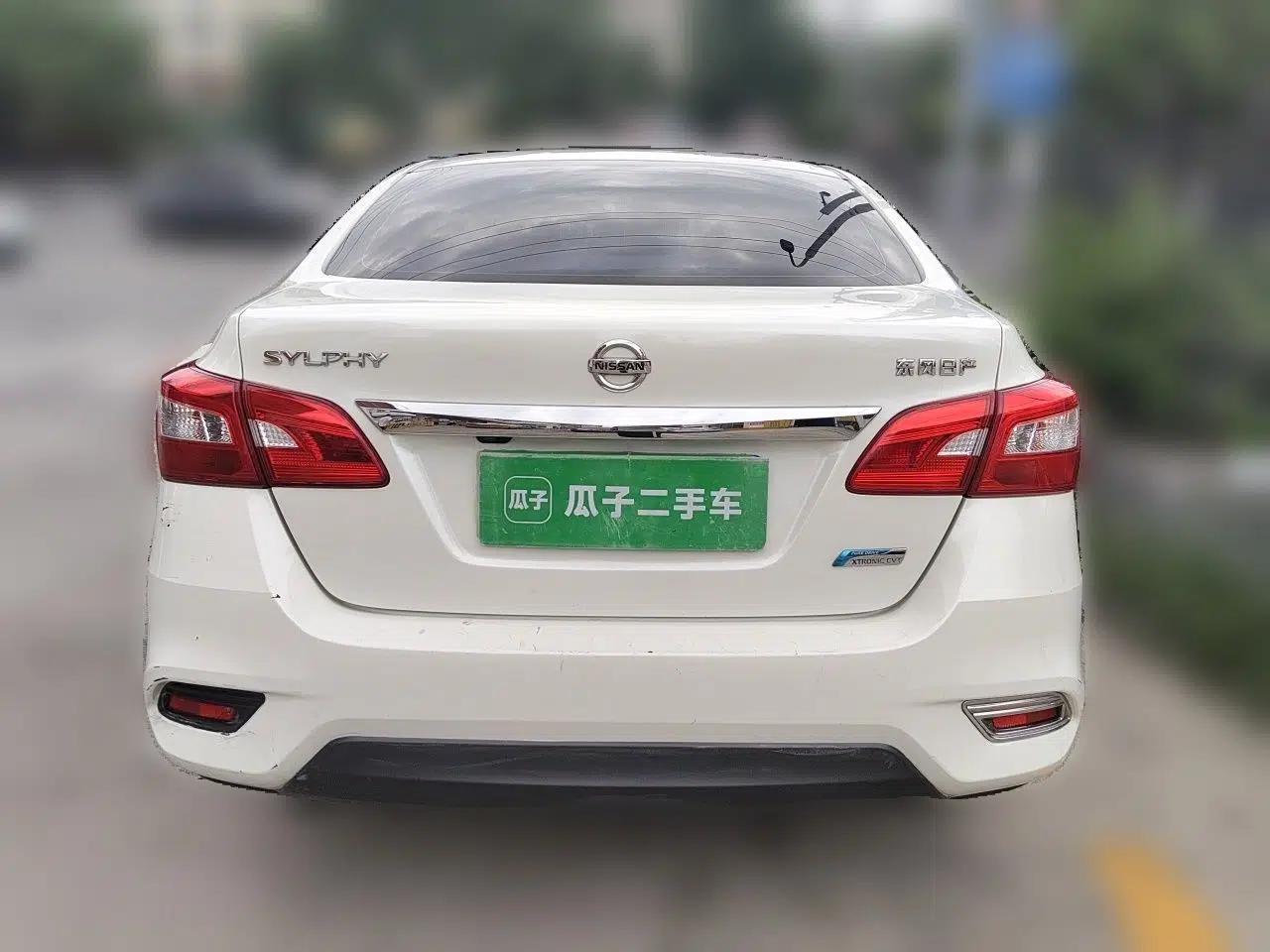 Nissan Sylphy 2018 1.6XV CVT Deluxe Edition — миниатюра 5