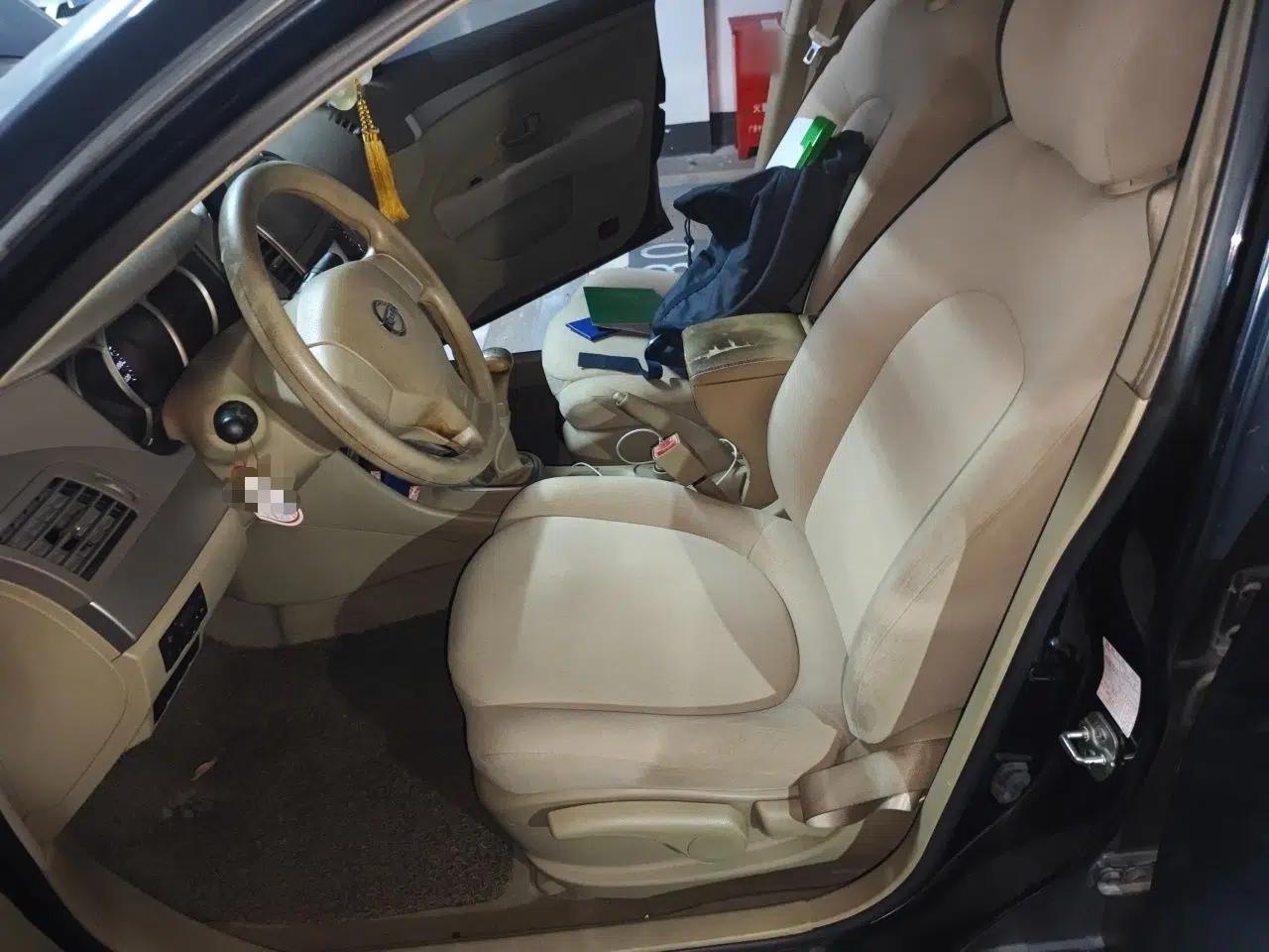 Nissan Sylphy 2012 Classic 1.6XE Manual Comfort Edition — миниатюра 15