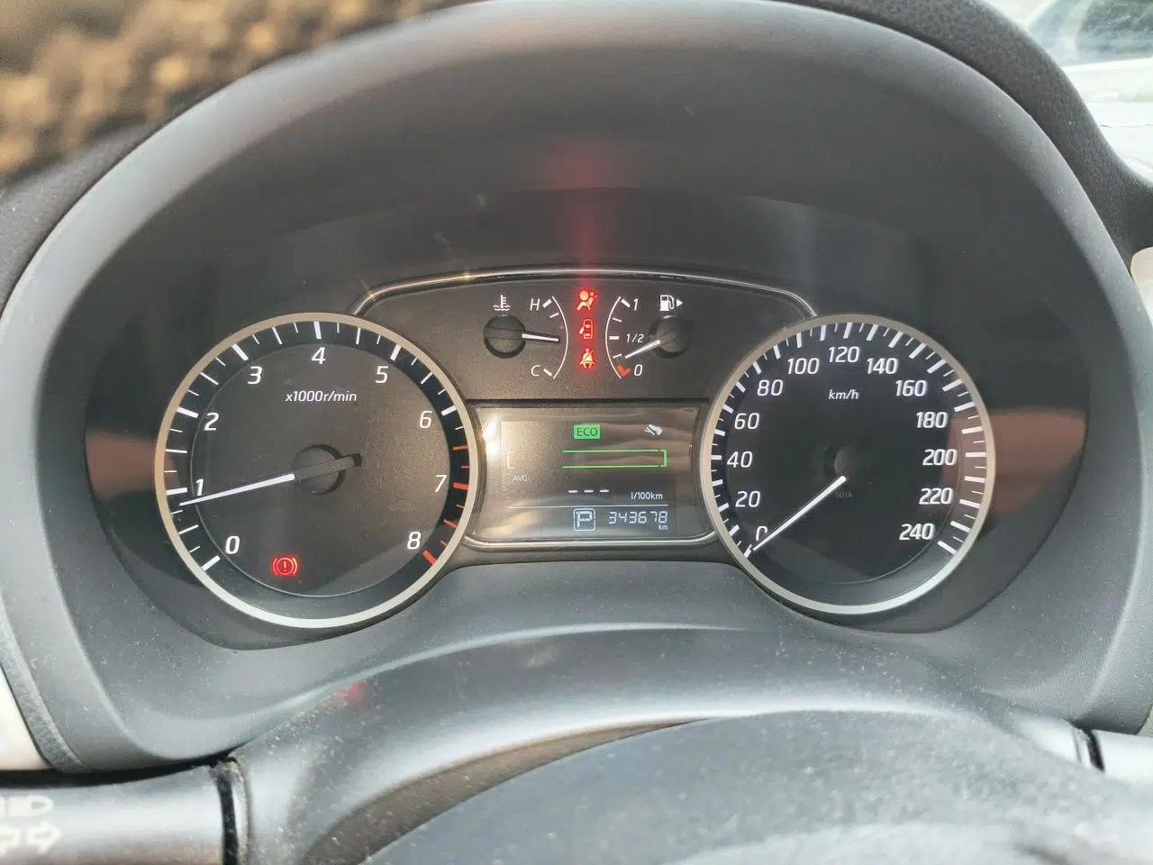 Nissan Sylphy 2019 1.6XV CVT Smart Connect Luxury Edition China V Standard — миниатюра 11
