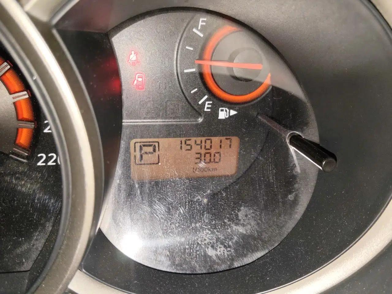 Nissan Sylphy 2012 Classic 1.6XE Automatic Comfort Edition — миниатюра 12