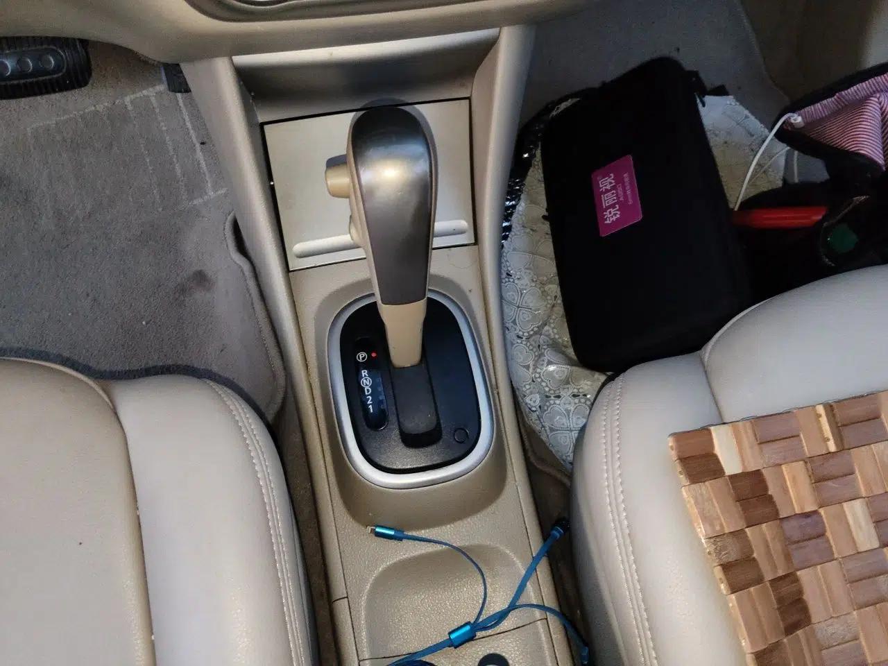 Nissan Sylphy 2012 Classic 1.6XE Automatic Comfort Edition — миниатюра 14