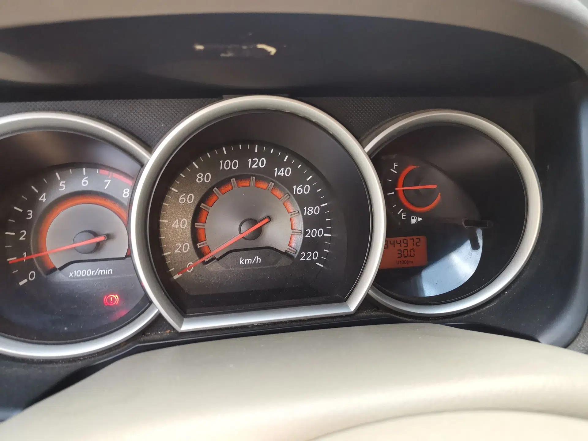 Nissan Sylphy 2009 1.6XL Automatic Luxury Sunroof Edition — миниатюра 11