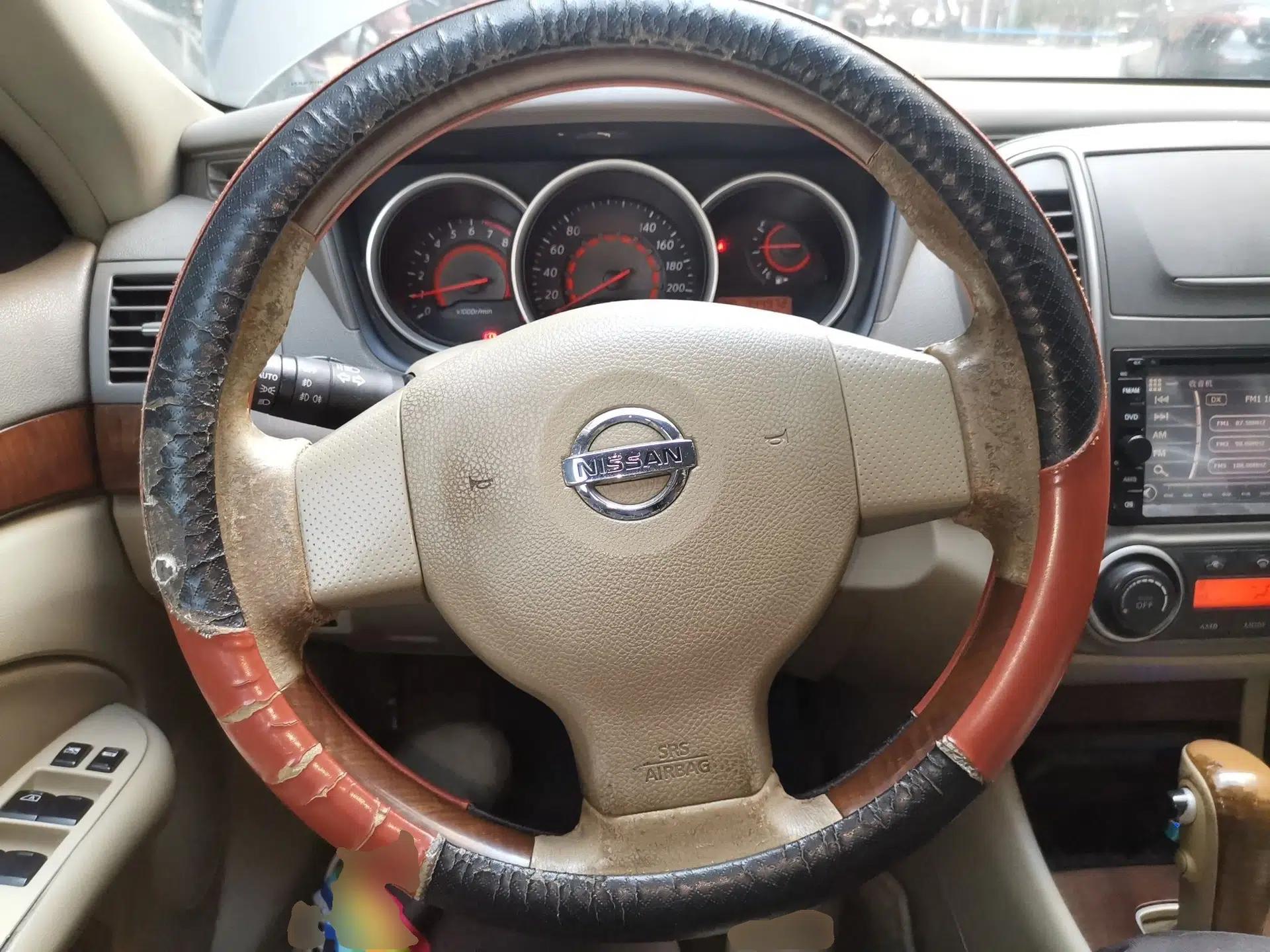 Nissan Sylphy 2009 1.6XL Automatic Luxury Sunroof Edition — миниатюра 10