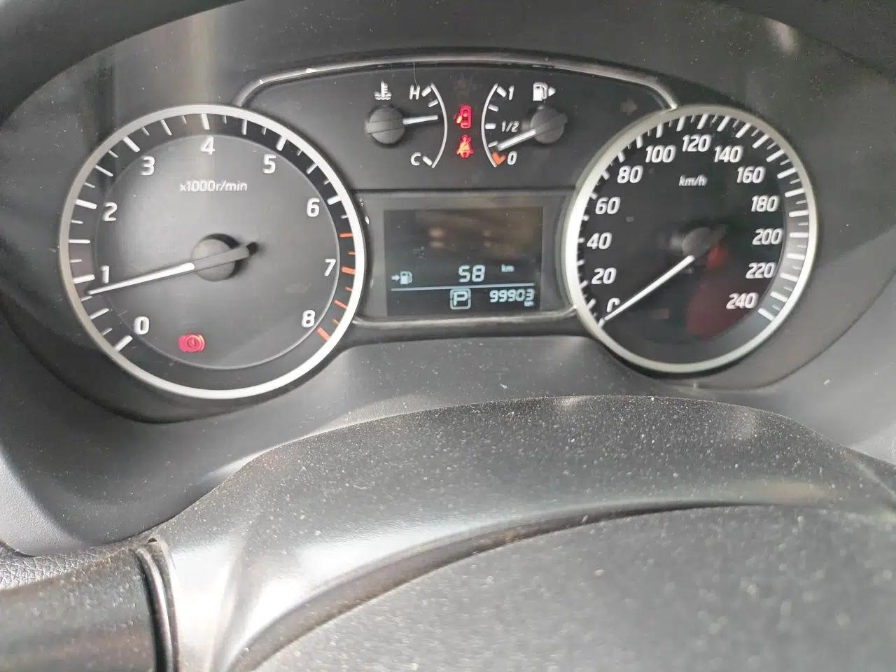 Nissan Sylphy 2016 1.6 XL CVT Luxury Edition — миниатюра 12