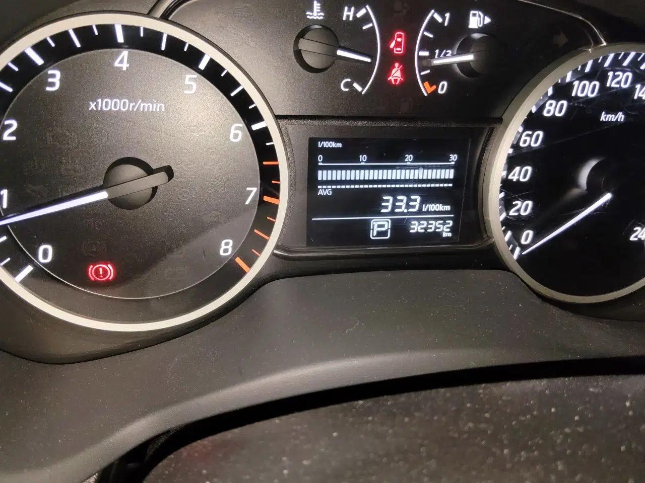 Nissan Sylphy 2016 1.6 XL CVT Luxury Edition — миниатюра 12