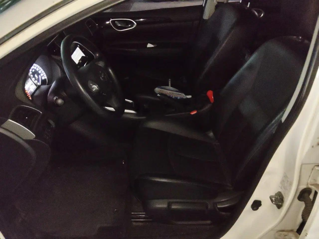 Nissan Sylphy 2016 1.6 XL CVT Luxury Edition — миниатюра 15