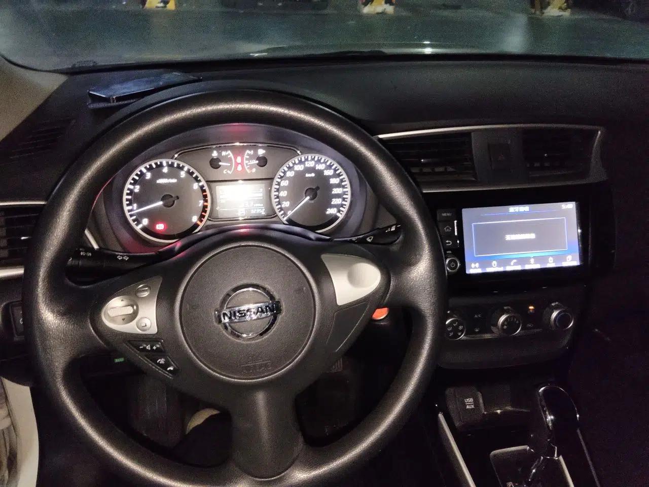 Nissan Sylphy 2016 1.6 XL CVT Luxury Edition — миниатюра 10