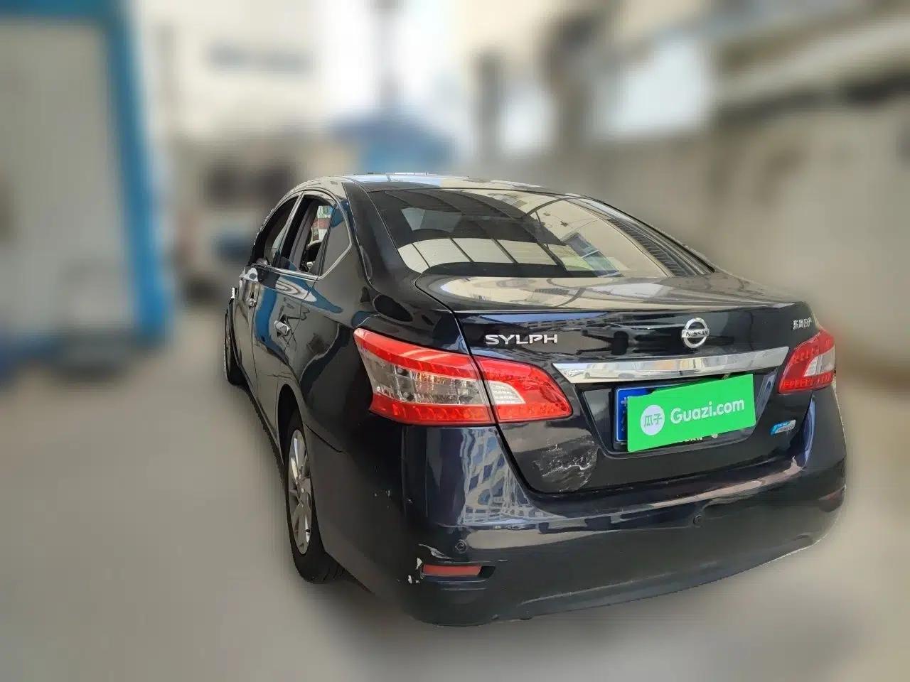 Nissan Sylphy 2014 1.6XV CVT Deluxe Edition — миниатюра 4